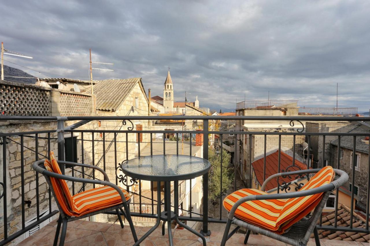 Apartments By The Sea Kastel Kambelovac, Kastela - 8679 Εξωτερικό φωτογραφία